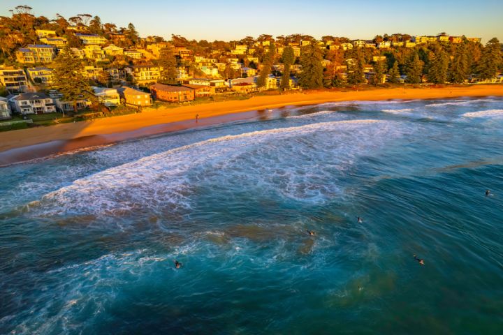 Avoca_Beach_NSW_iStock-1344394388_stbp6q